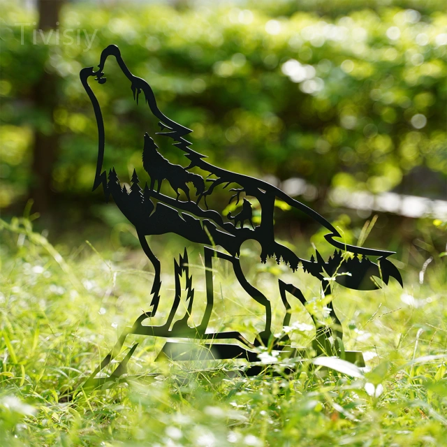 Metal Wolf - Garden Decor Art